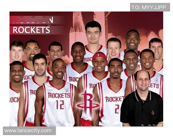 姚明带领胡人征战季后赛的辉煌历程与传奇时刻回顾