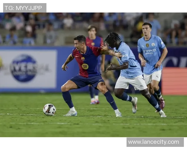 西甲精彩对决那不勒斯与曼城战成平局乌龙球成比赛焦点